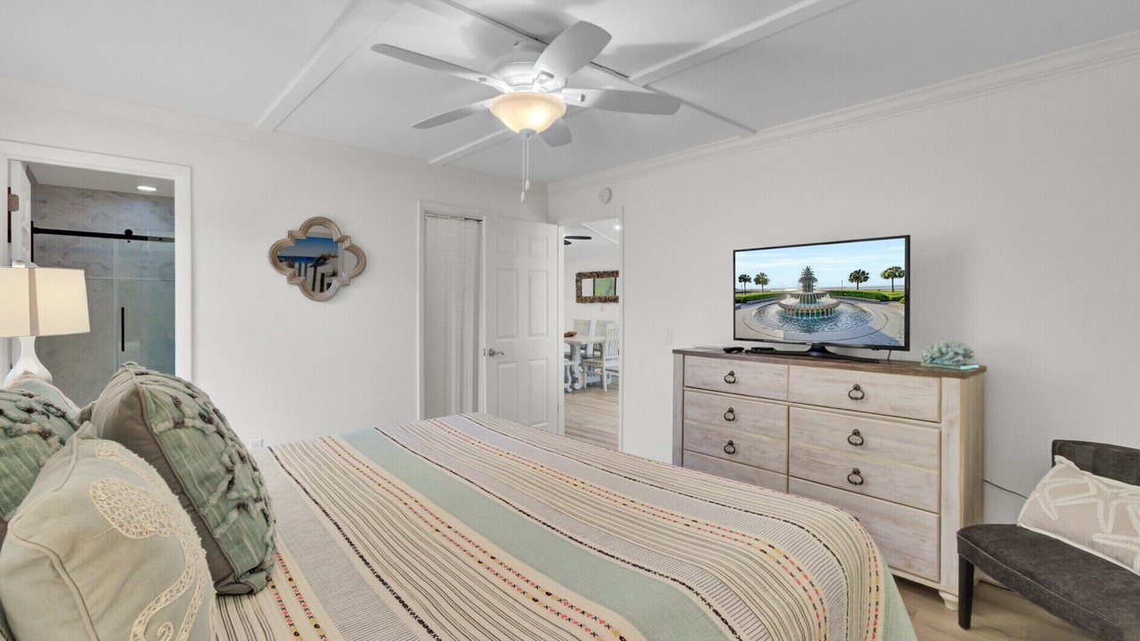 Photo of Bedroom in Twin Oaks