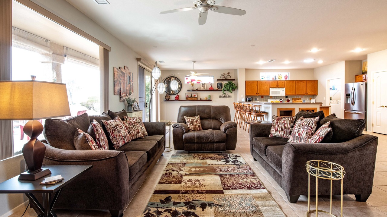 Photo of Livingroom in Desert Breeze