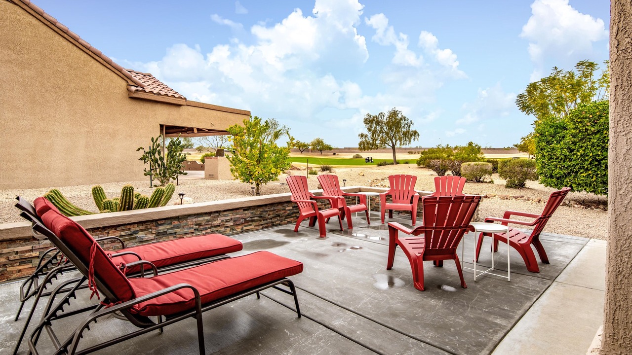 Photo of Patio Balcony in Desert Breeze