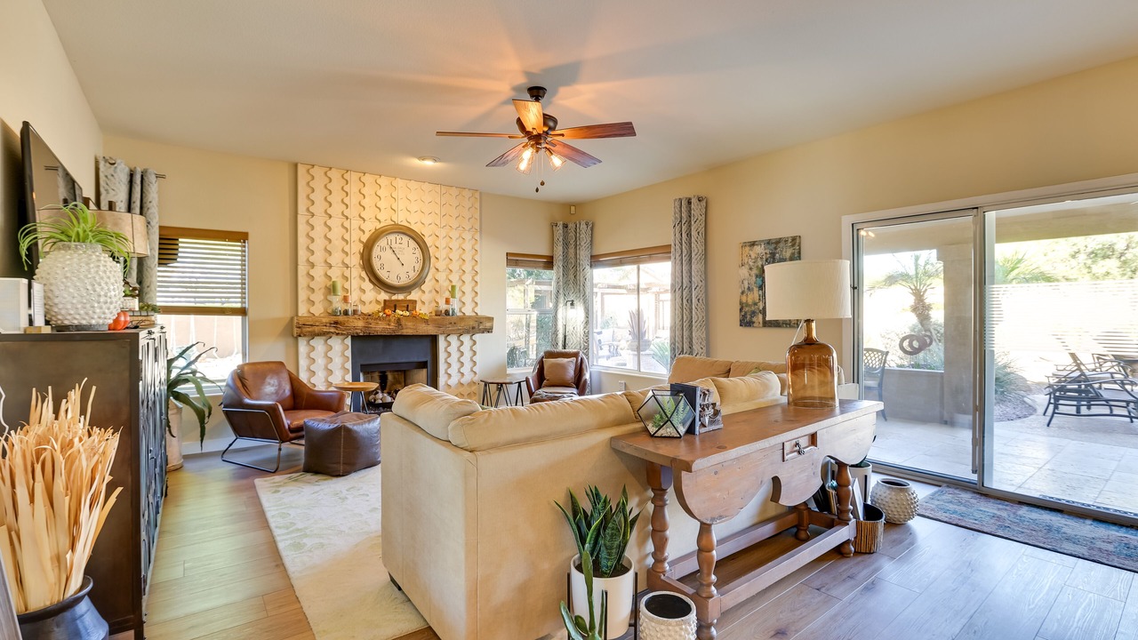 Photo of Livingroom in Tatum Ranch