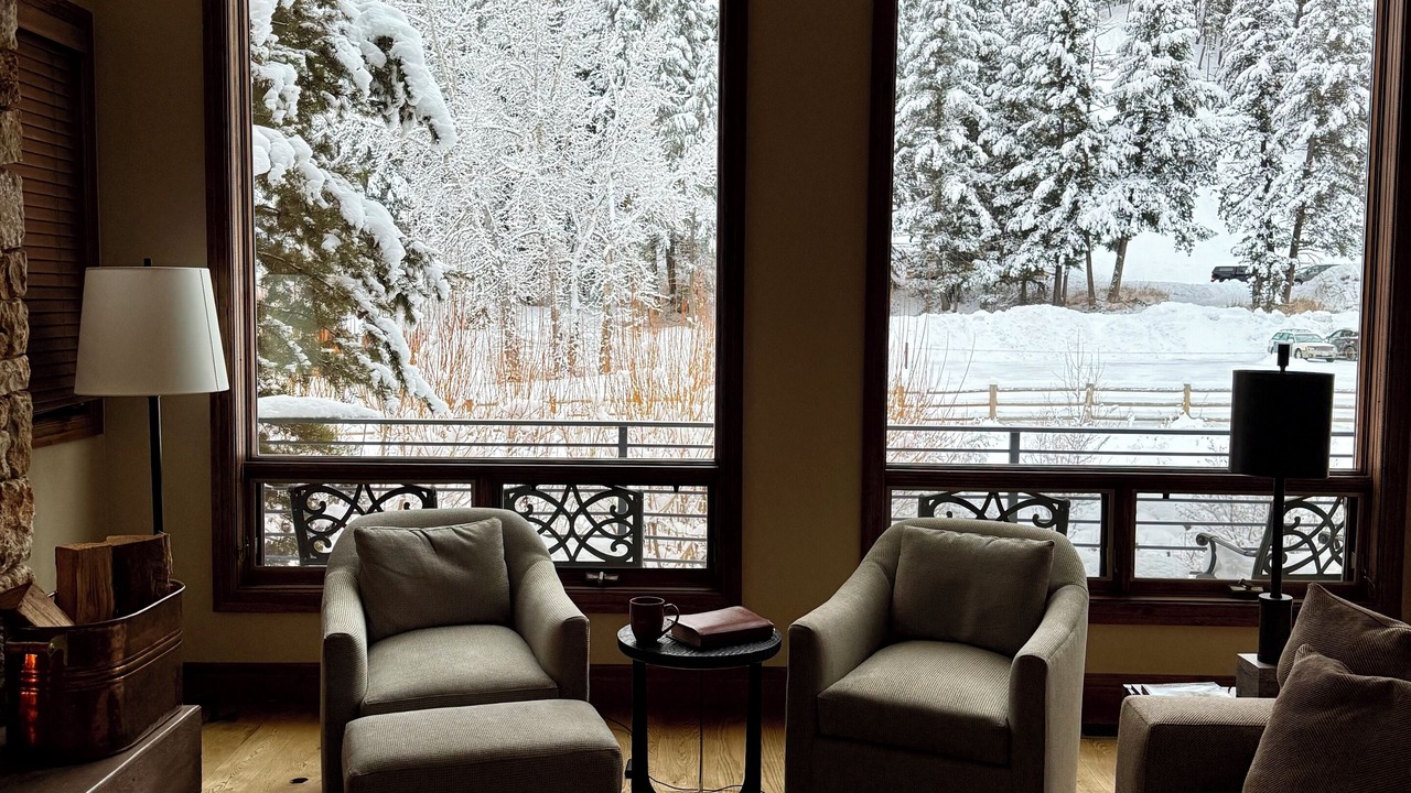 Photo of Livingroom in Warm Springs
