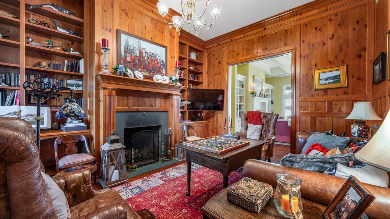 Photo of Livingroom in Royal Oak