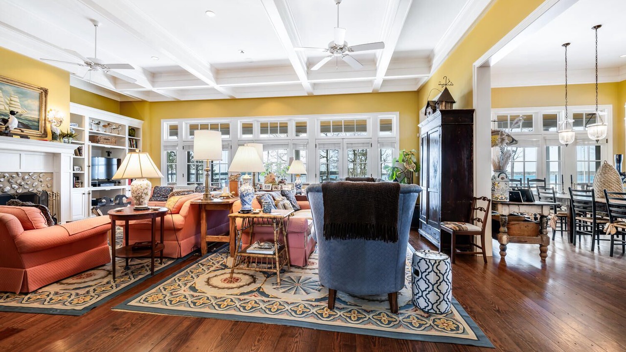 Photo of Livingroom in Royal Oak
