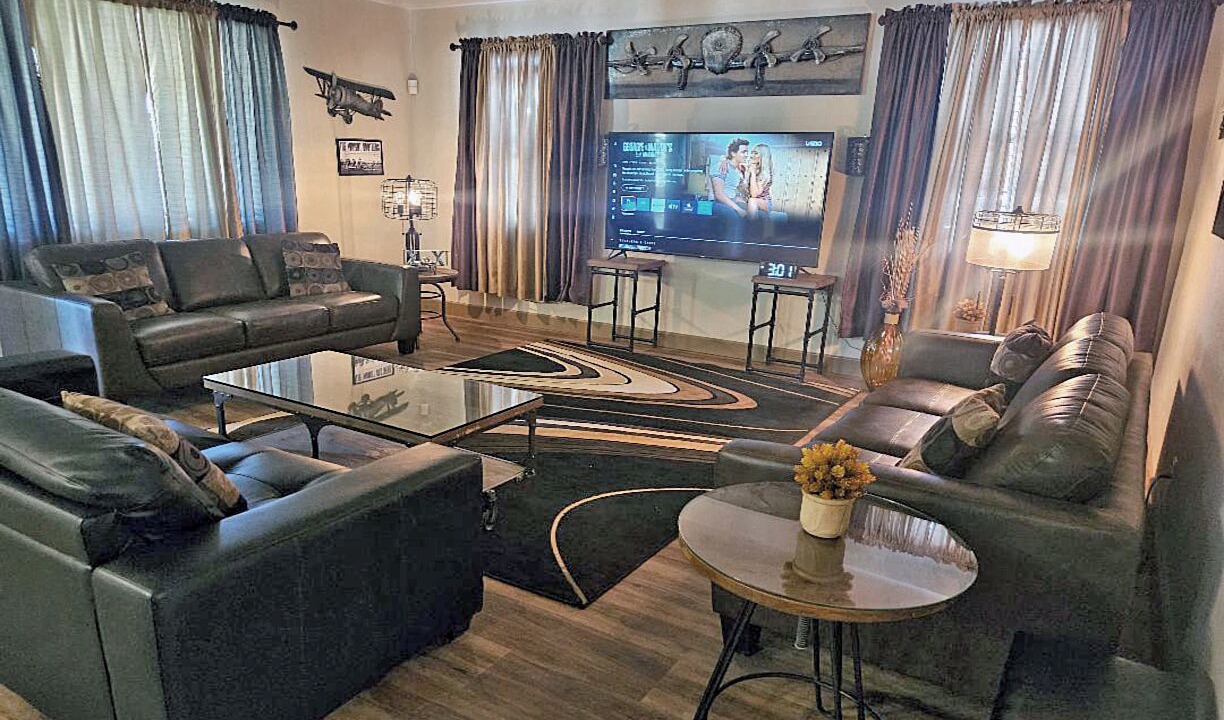 Photo of Livingroom in Centerra