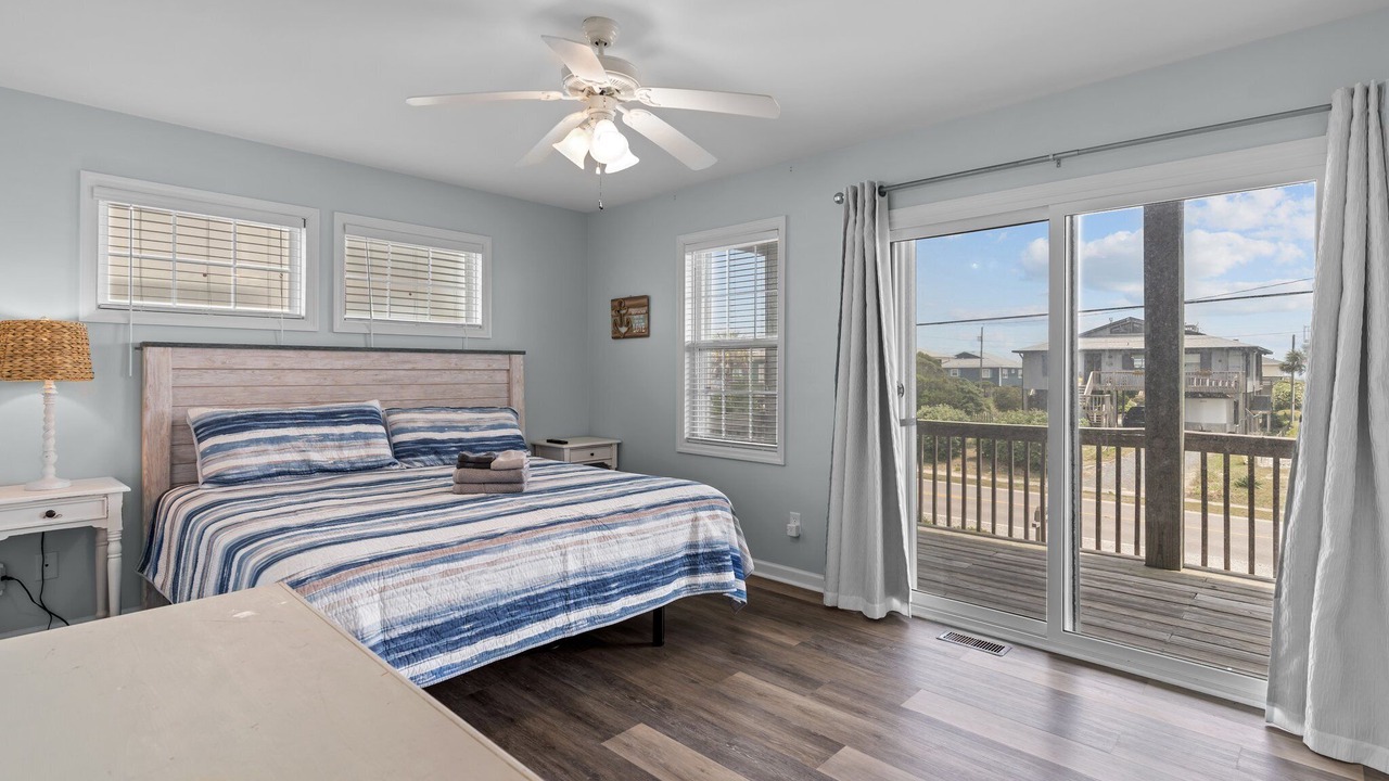 Photo of Patio Balcony in Topsail Beach