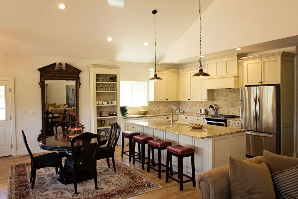 Photo of Kitchen in Grover