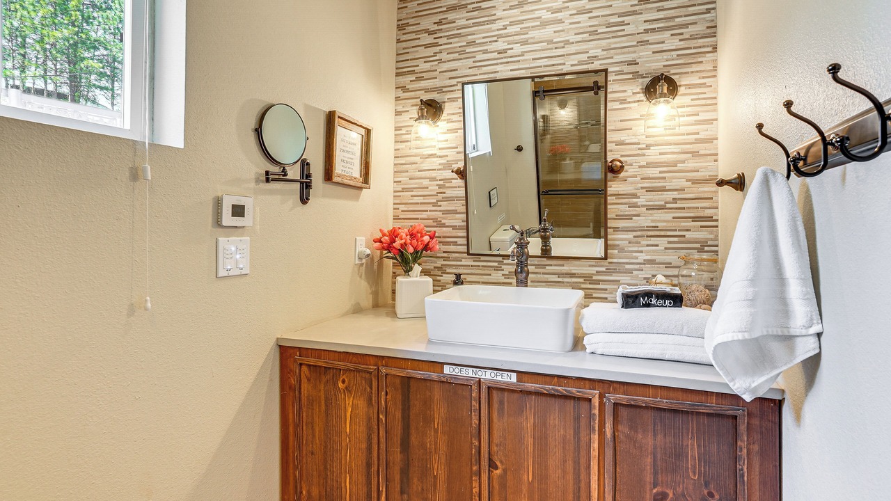 Photo of Bathroom in Tumtum