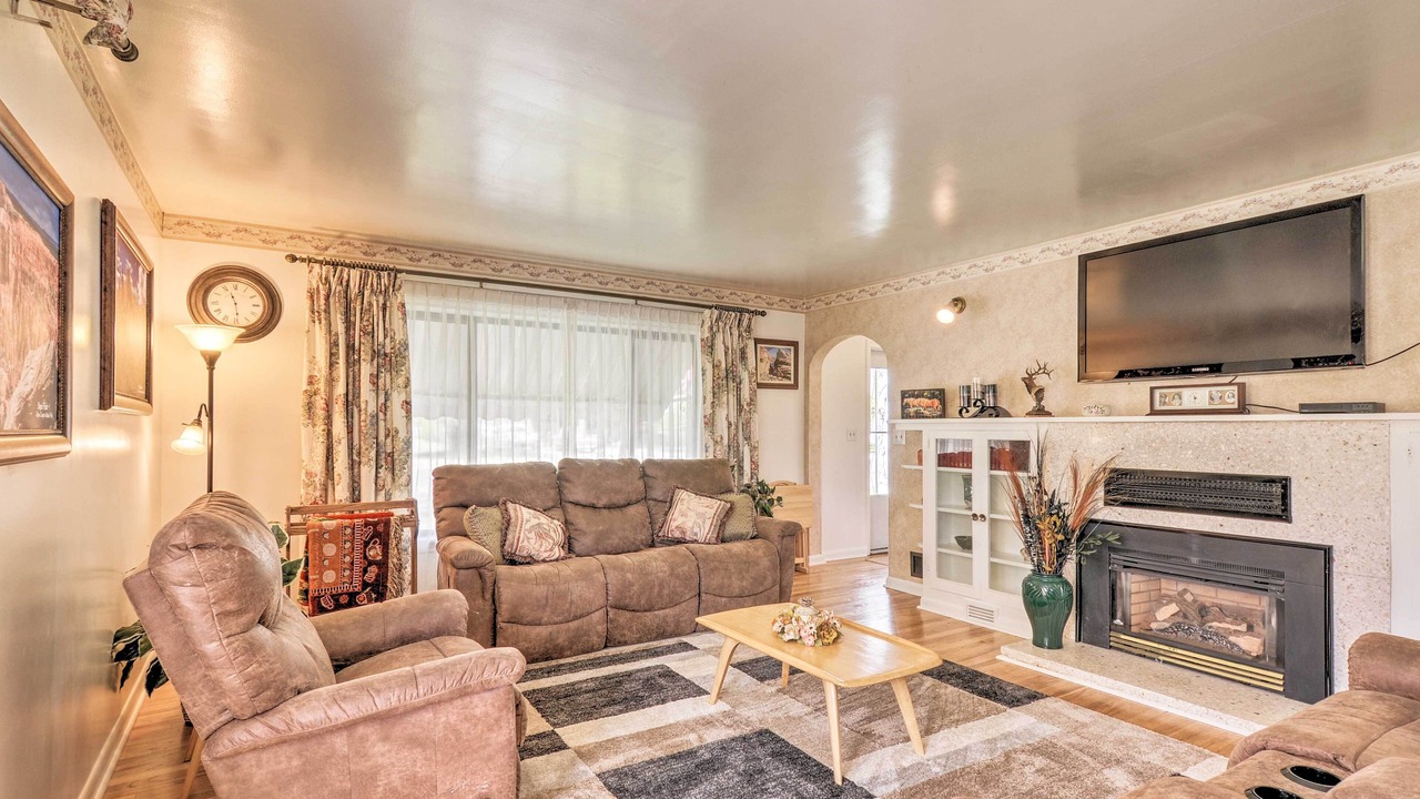 Photo of Livingroom in Panguitch