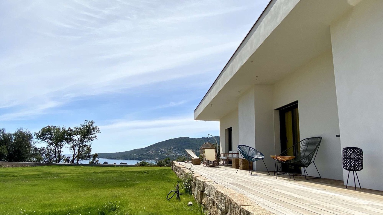 Photo of Patio Balcony in Coggia