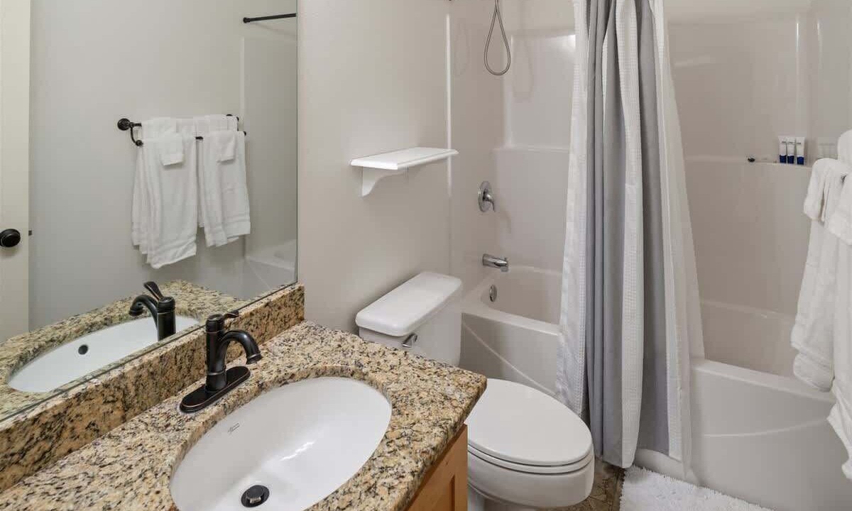 Photo of Bathroom in Sandpoint
