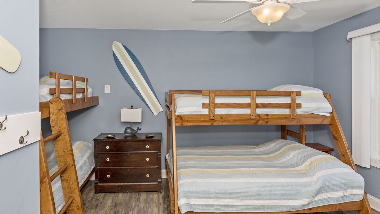 Photo of Bedroom in Topsail Beach