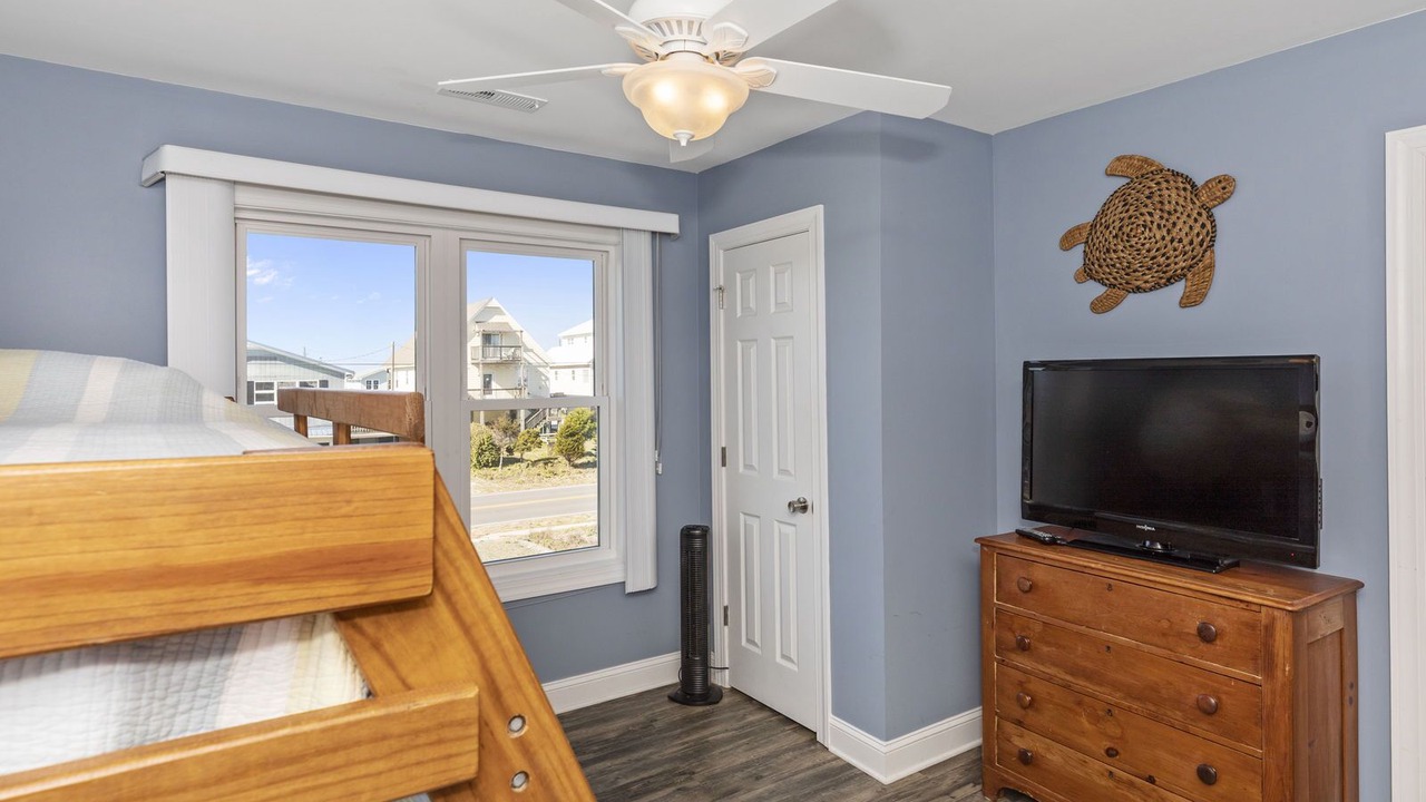 Photo of Bedroom in Topsail Beach
