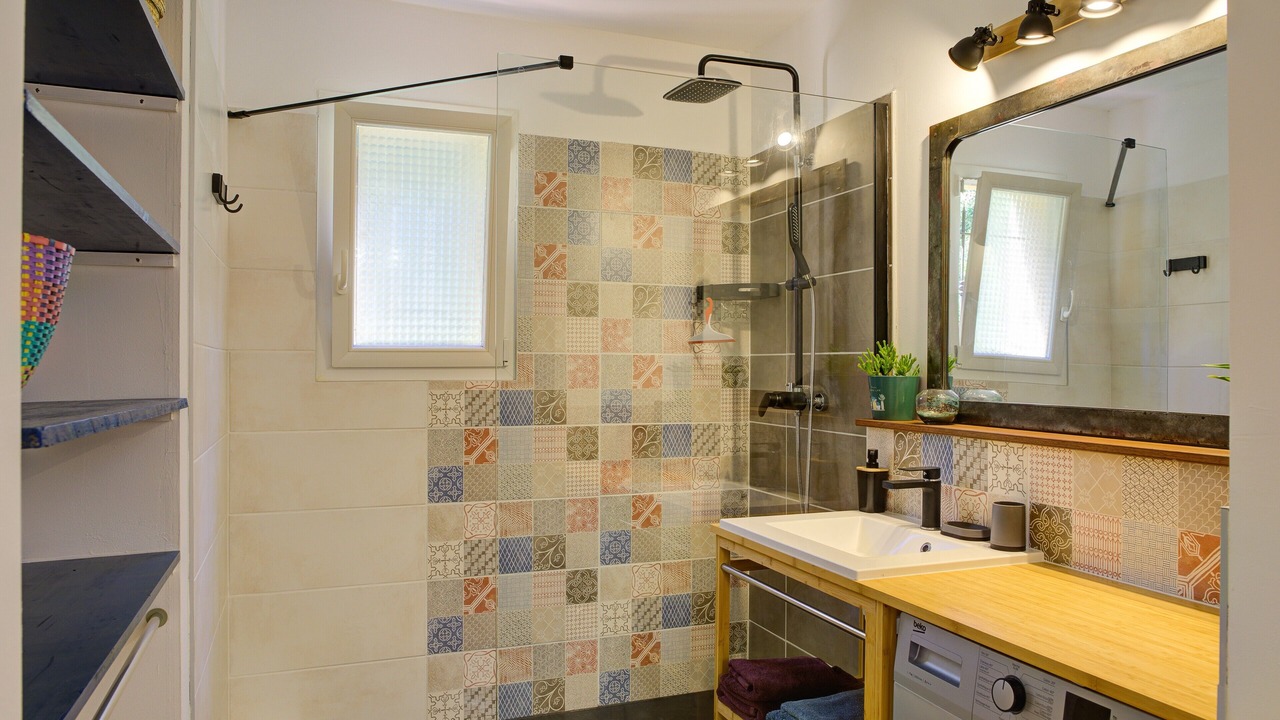 Photo of Bathroom in Calcatoggio