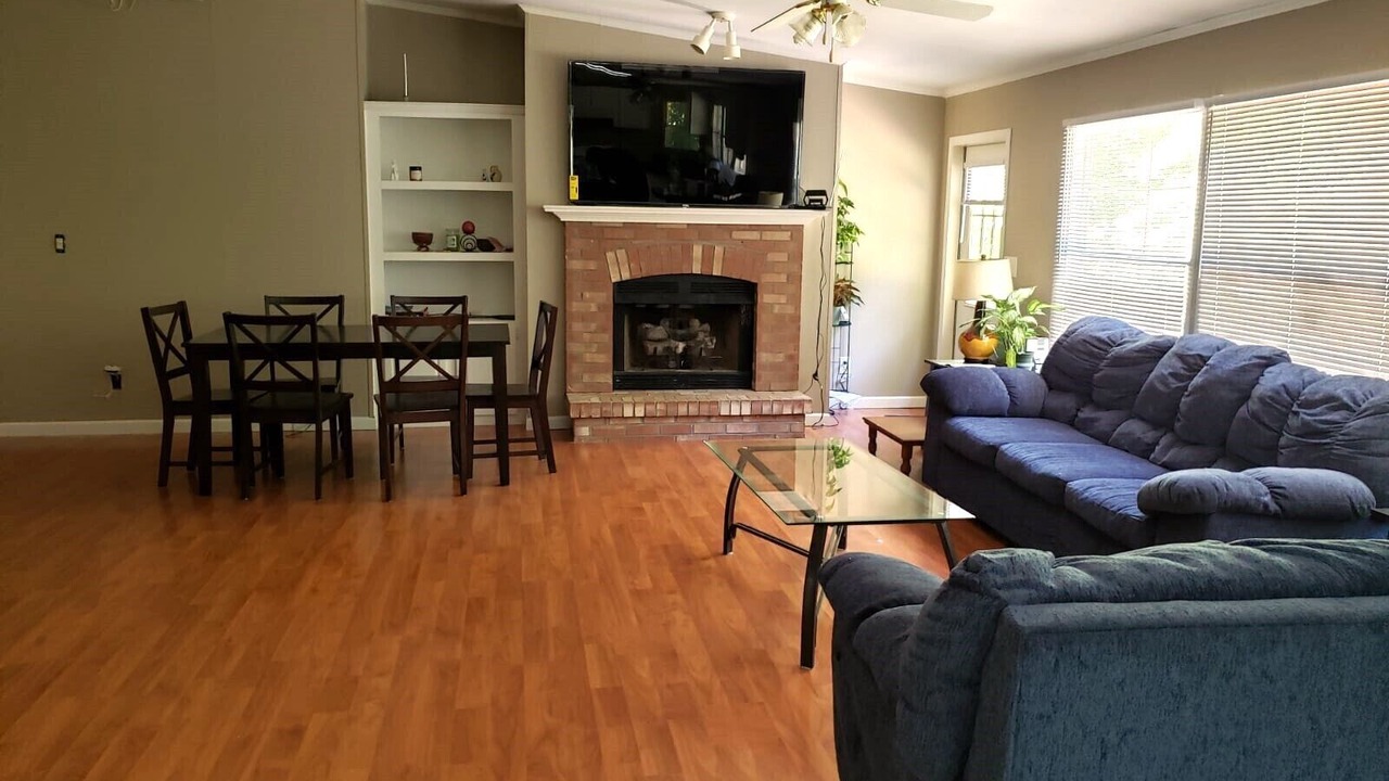 Photo of Livingroom in Wattsville