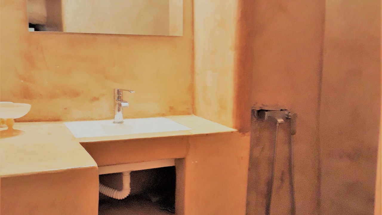 Photo of Bathroom in Apikia