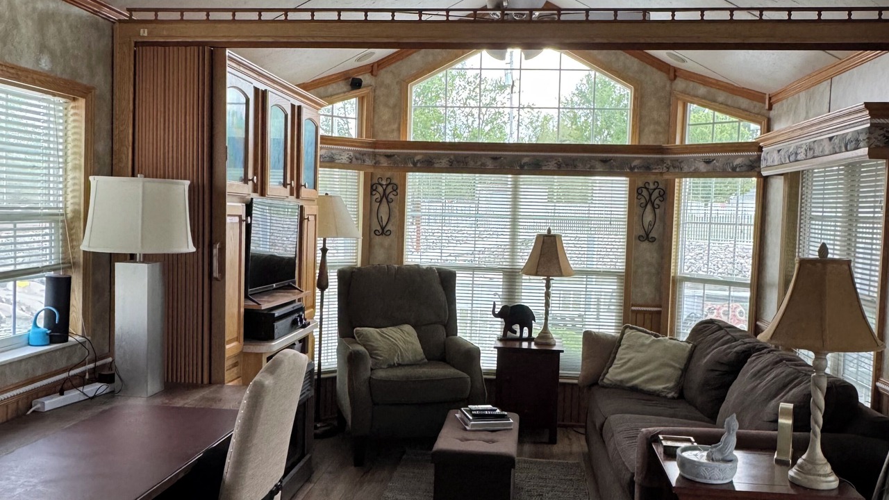 Photo of Livingroom in Port Clinton