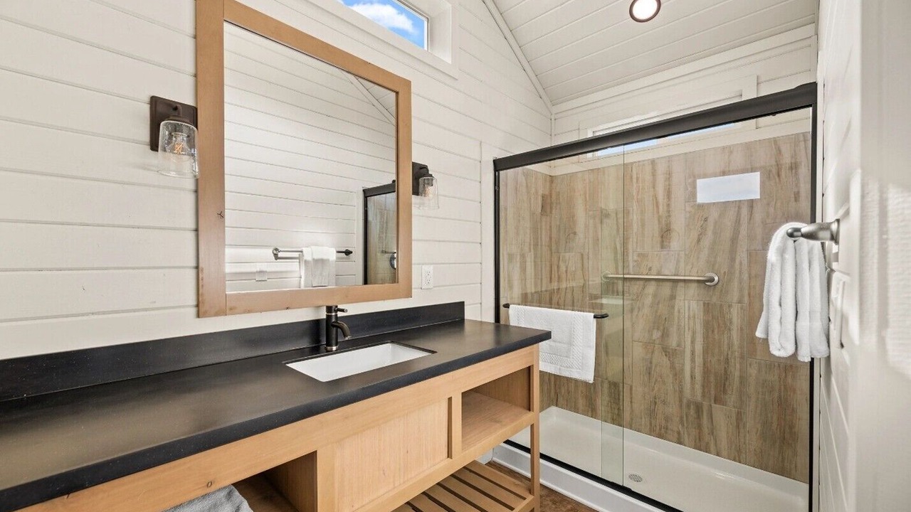 Photo of Bathroom in Virgin