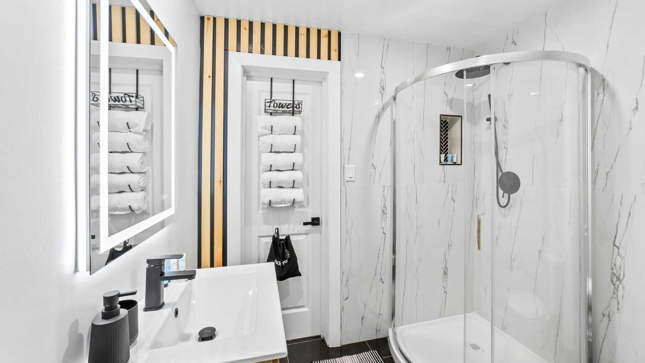 Photo of Bathroom in Lusby