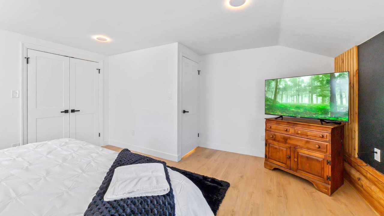 Photo of Bedroom in Lusby