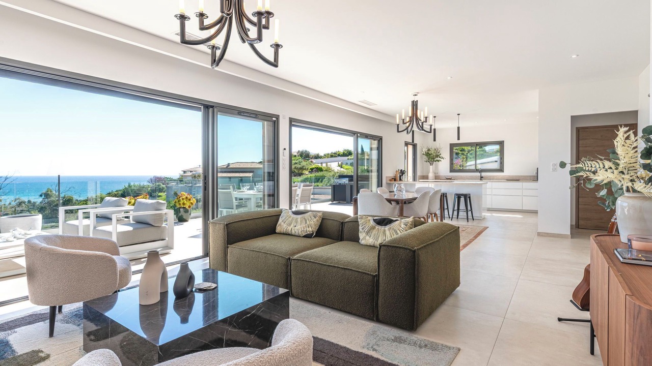 Photo of Livingroom in Solenzara