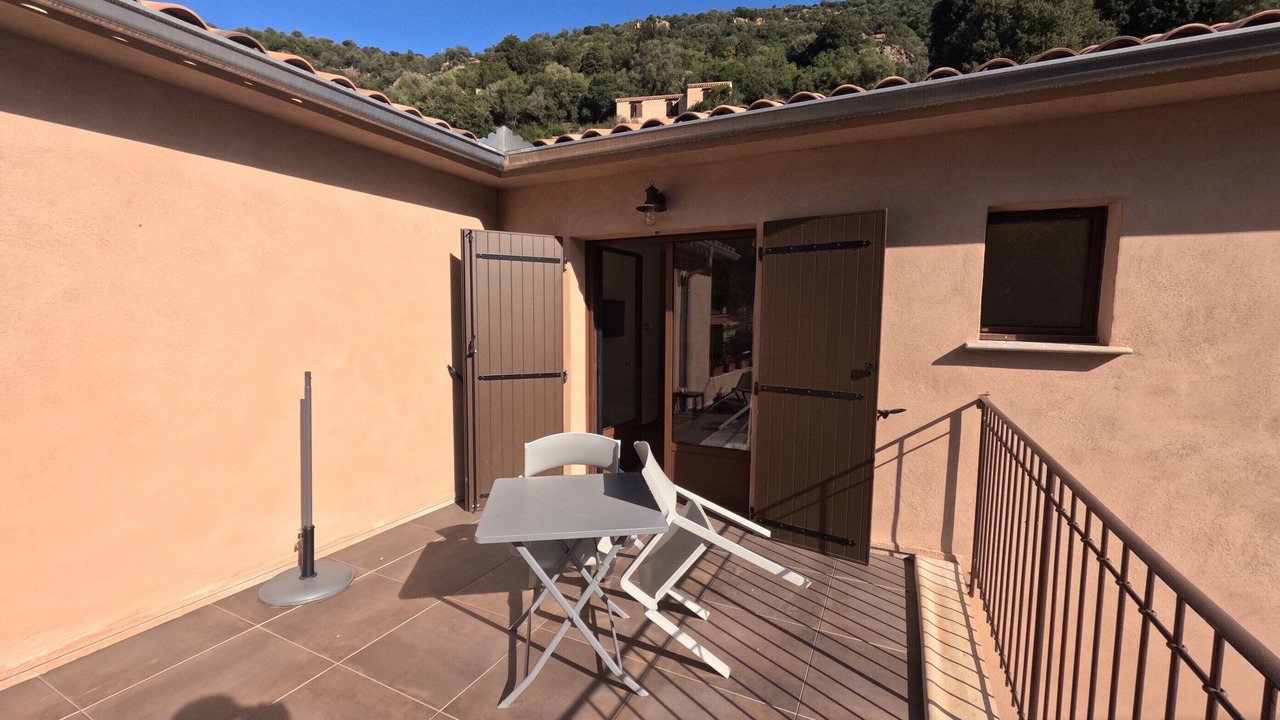 Photo of Outdoor in Manso