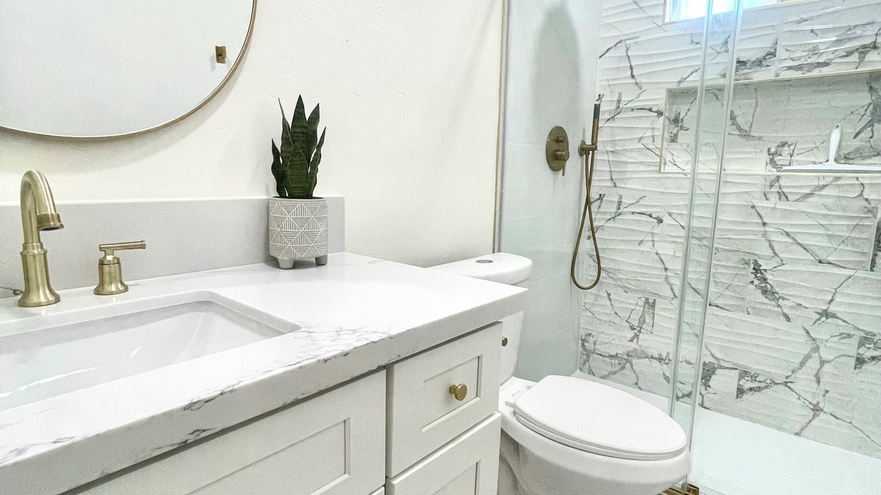 Photo of Bathroom in Bakersfield