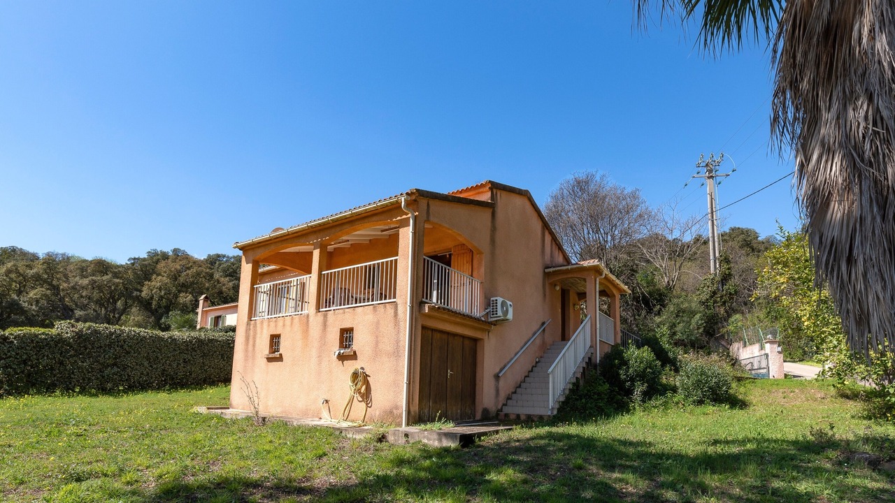 Photo of Outdoor in Santa-Lucia-di-Moriani