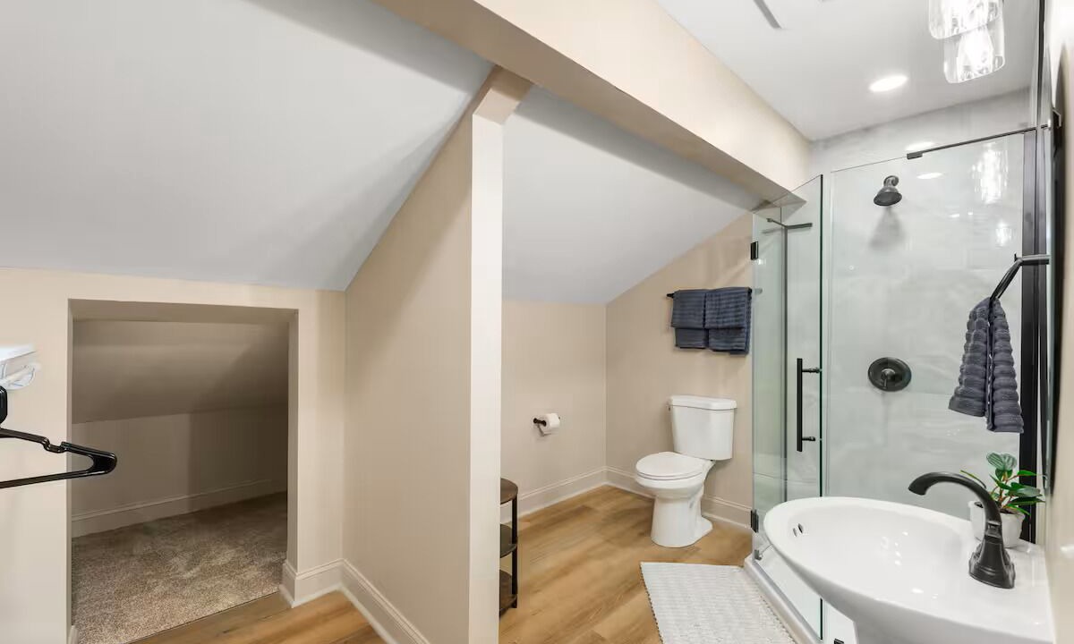 Photo of Bathroom in Lindenwald