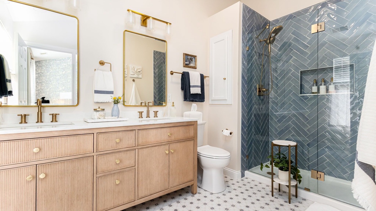 Photo of Bathroom in Roseland