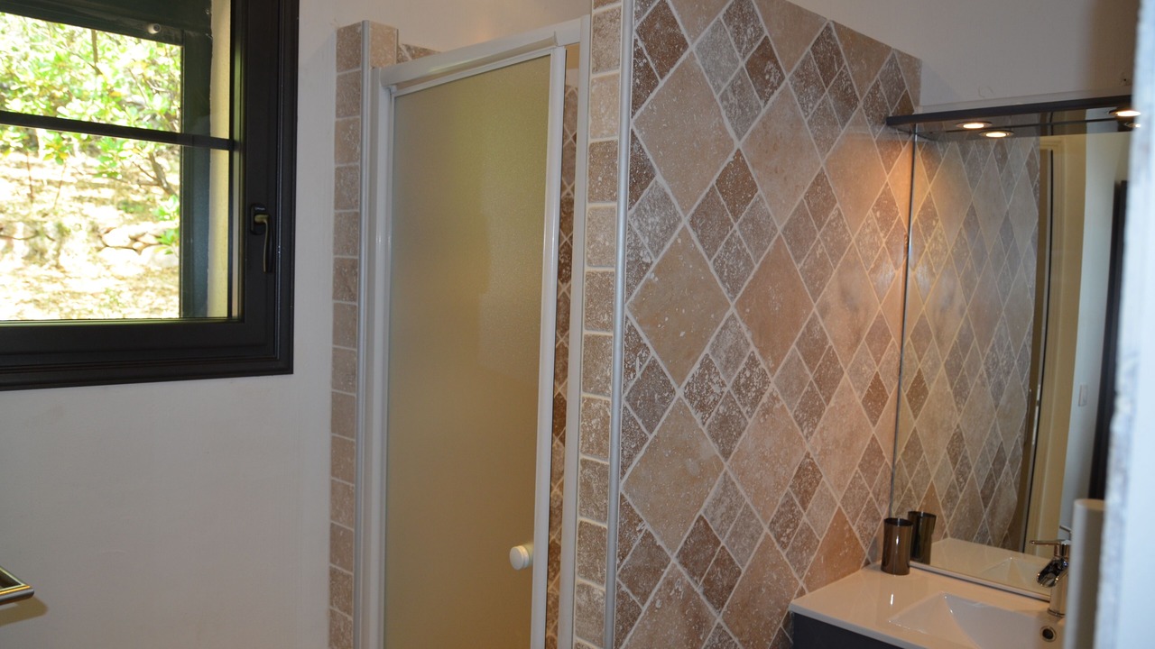 Photo of Bathroom in San-Gavino-di-Carbini