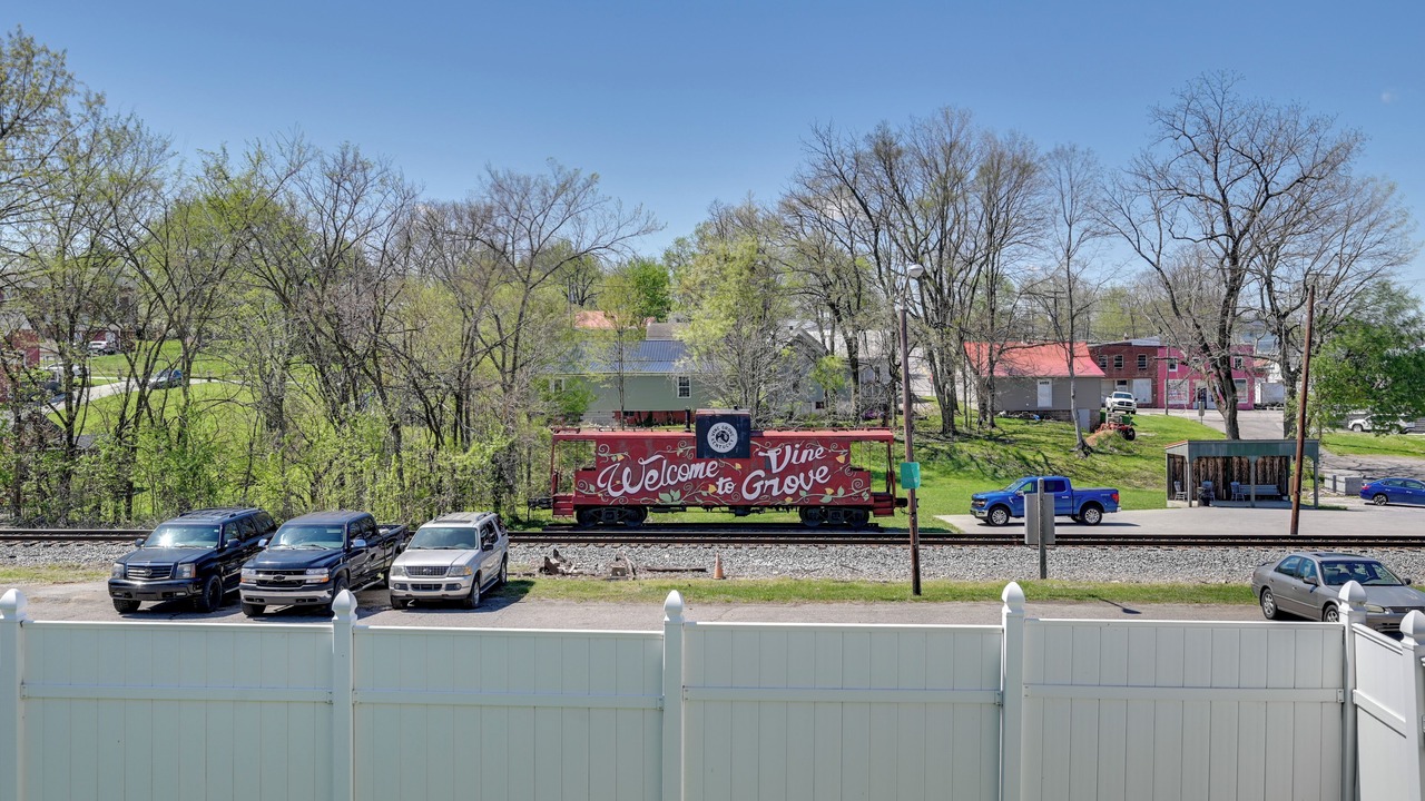 Photo of Others in Vine Grove