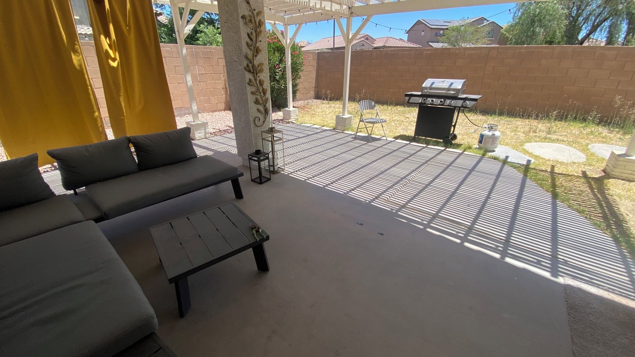 Photo of Outdoor in Anthem at Merrill Ranch