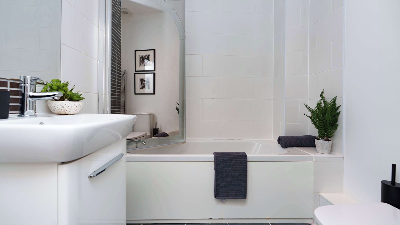 Photo of Bathroom in Southampton City Centre