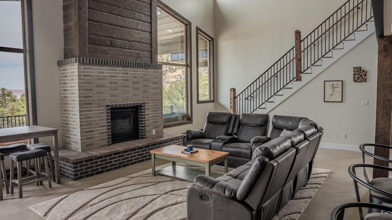 Photo of Livingroom in Teasdale