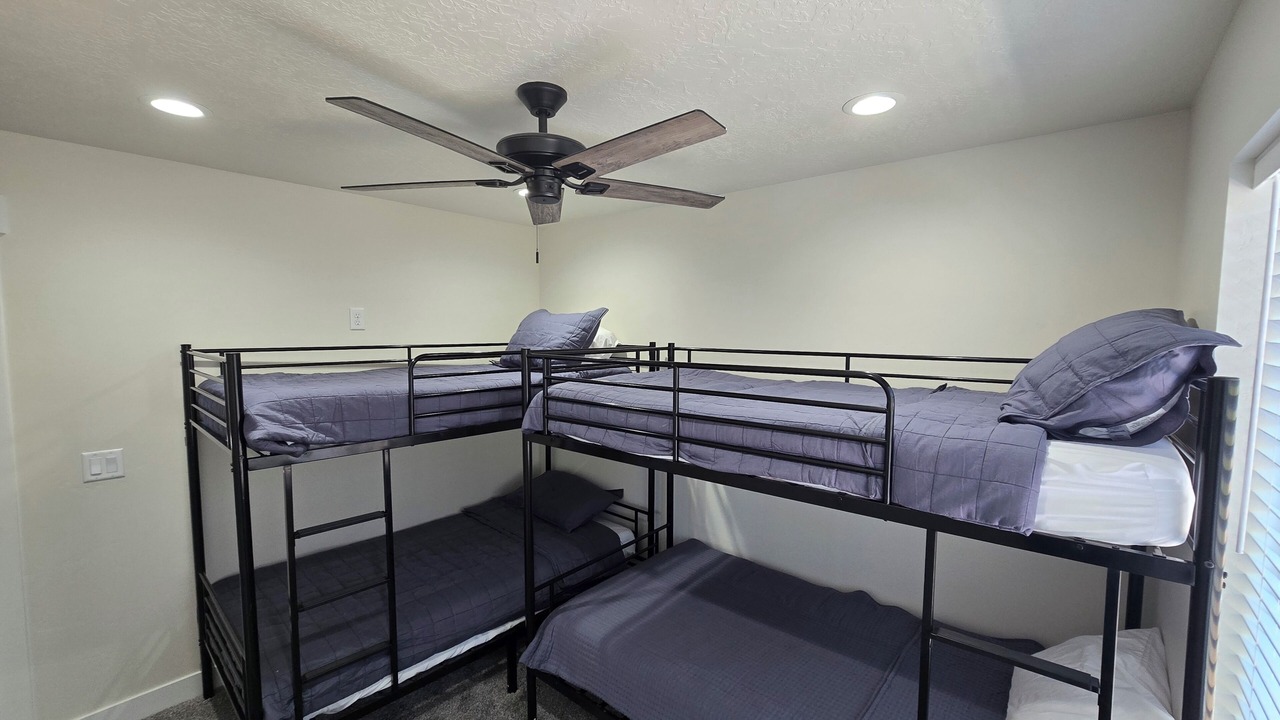 Photo of Bedroom in Teasdale