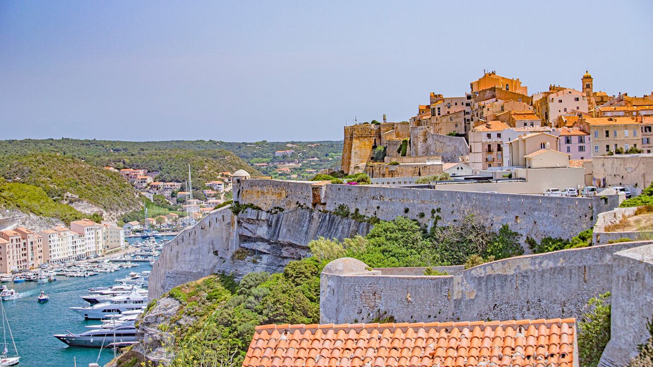 Photo of Others in Bonifacio