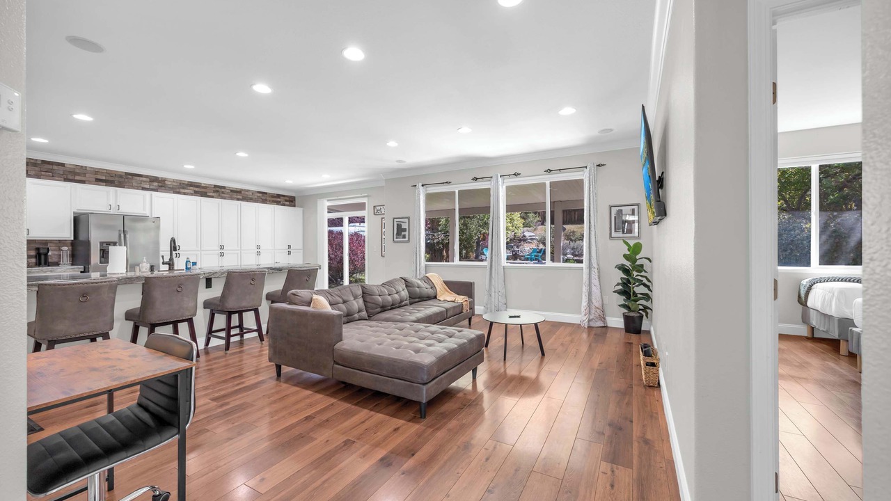 Photo of Livingroom in Sparks