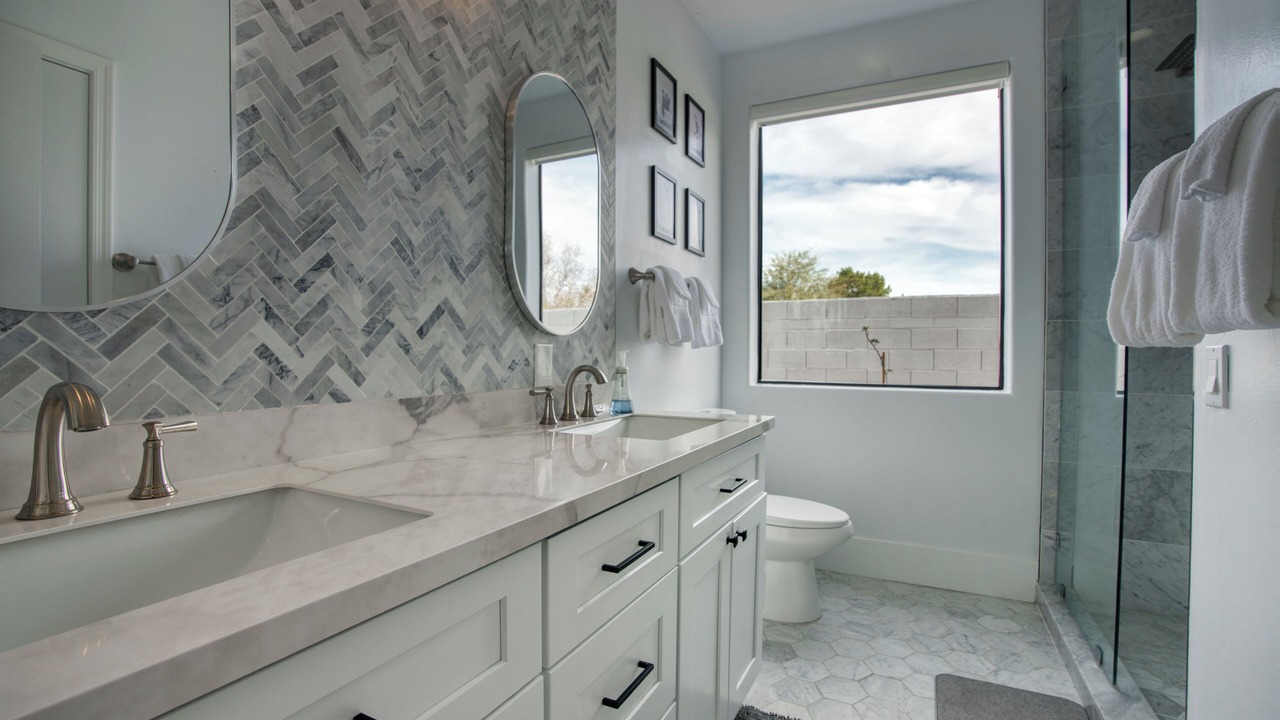 Photo of Bathroom in Triple Crown