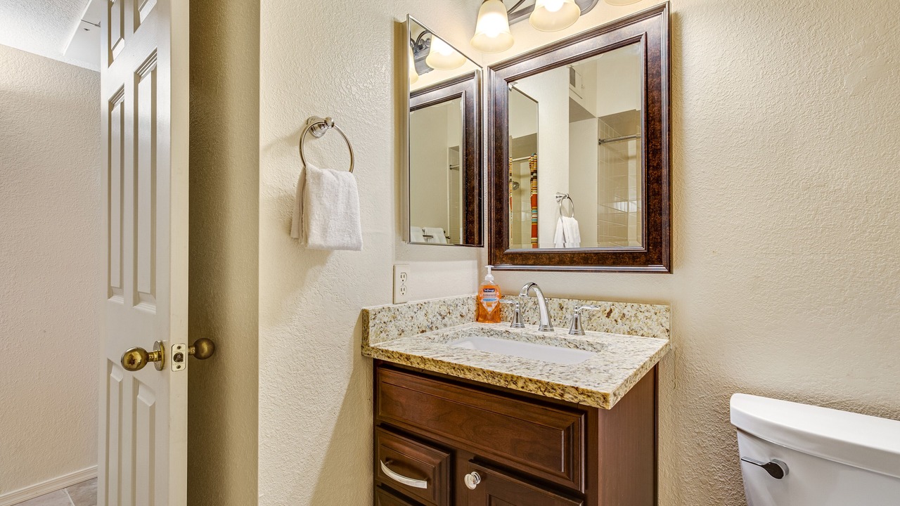 Photo of Bathroom in Skyline Bel Air Estates