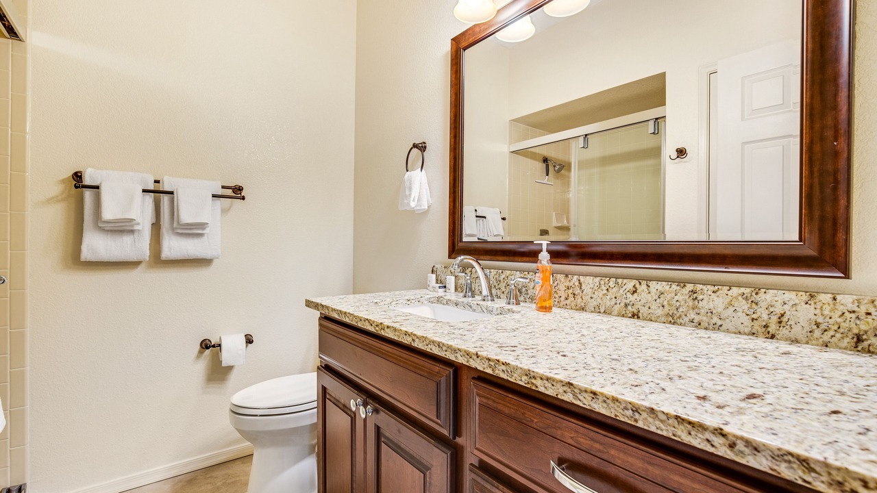 Photo of Bathroom in Skyline Bel Air Estates