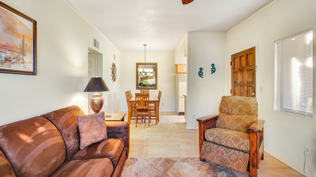 Photo of Livingroom in Skyline Bel Air Estates