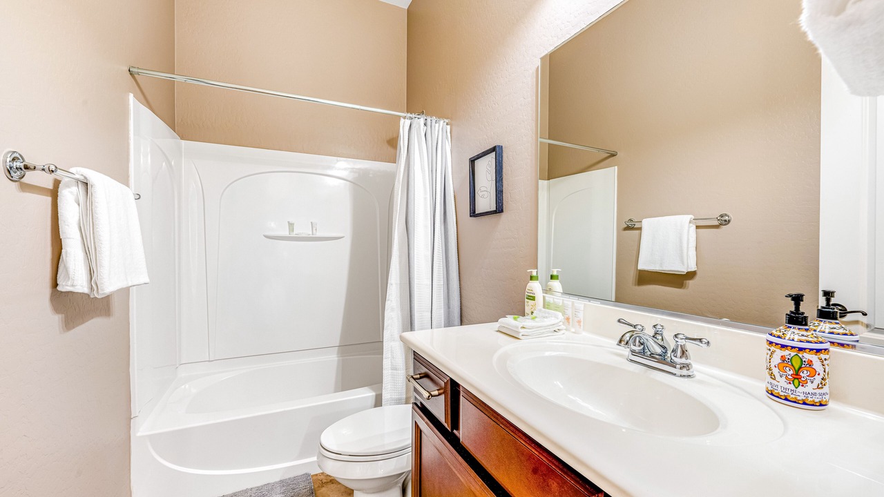 Photo of Bathroom in Mineral Canyon