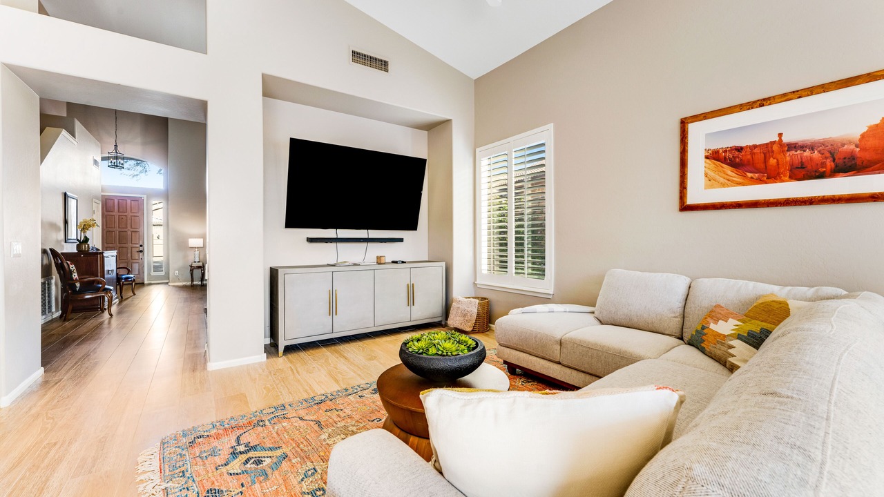 Photo of Livingroom in Tatum Ranch