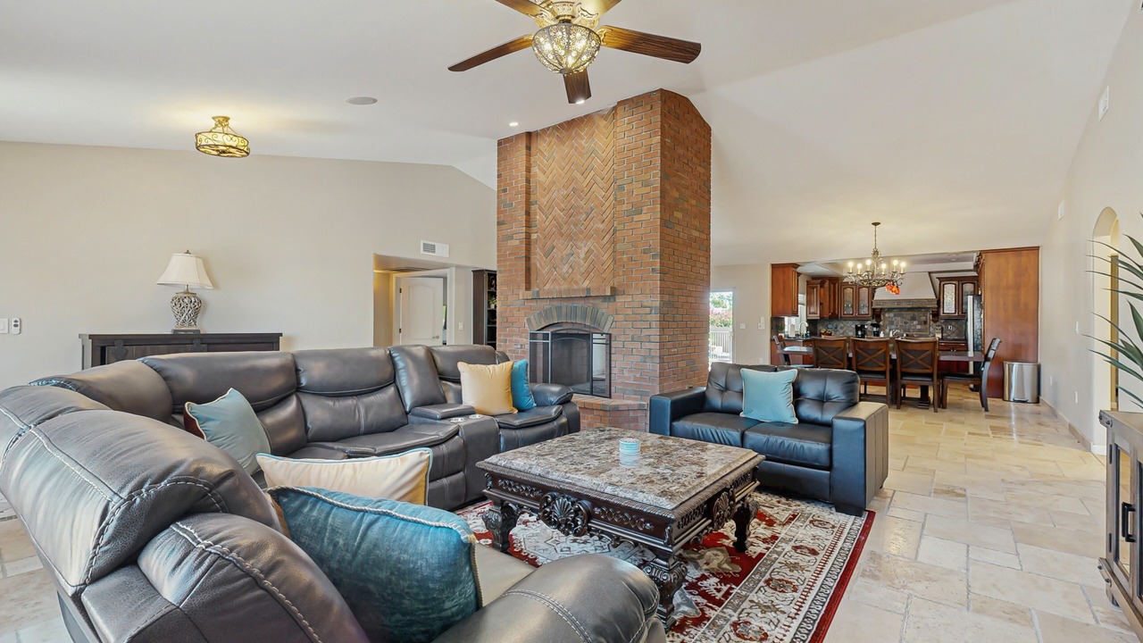 Photo of Livingroom in Starlight Estates