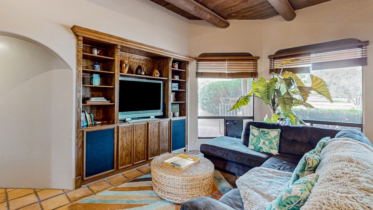 Photo of Livingroom in Forty Niners Country Club Estates