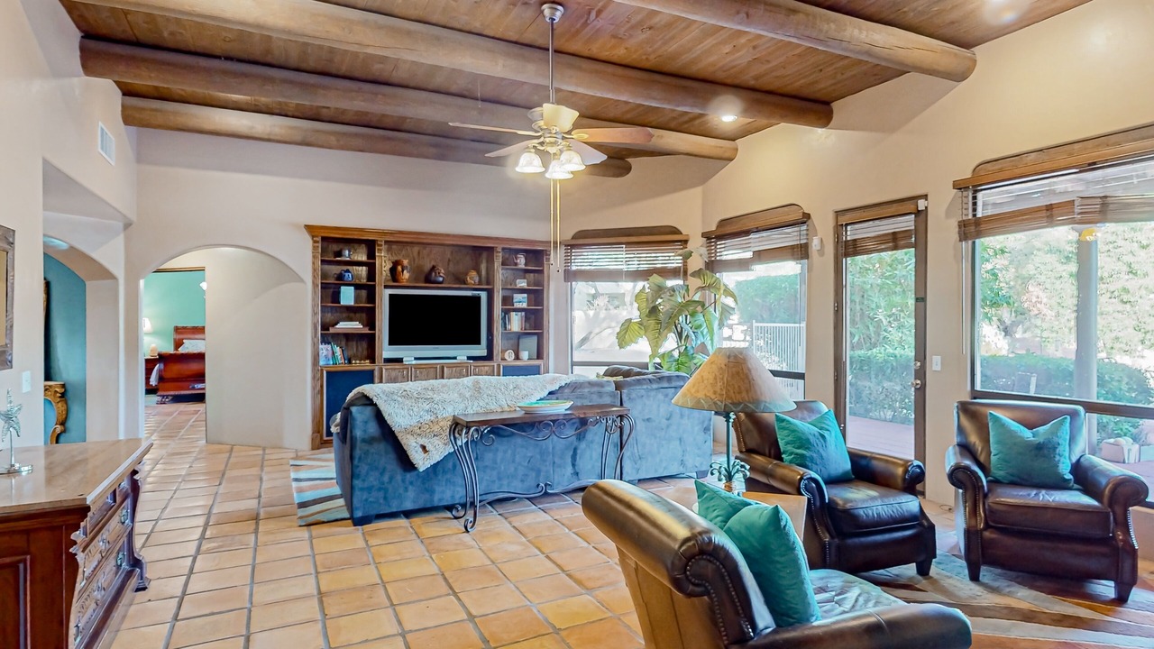 Photo of Livingroom in Forty Niners Country Club Estates