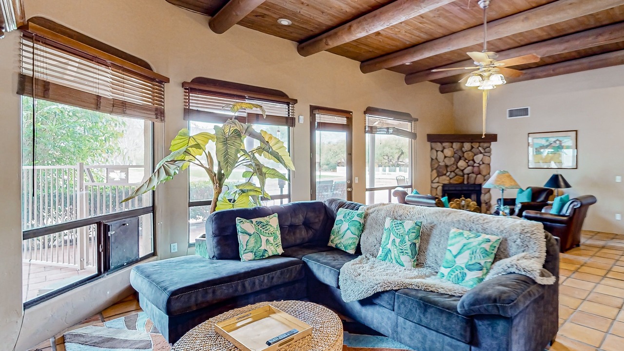 Photo of Livingroom in Forty Niners Country Club Estates