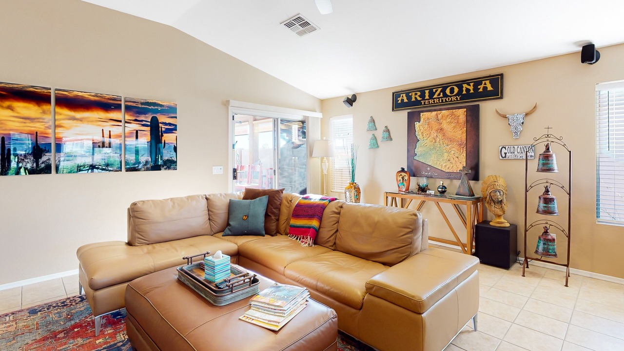 Photo of Livingroom in Gold Canyon
