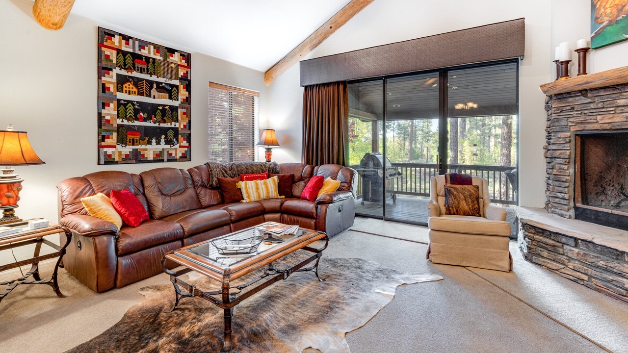 Photo of Livingroom in Pinetop