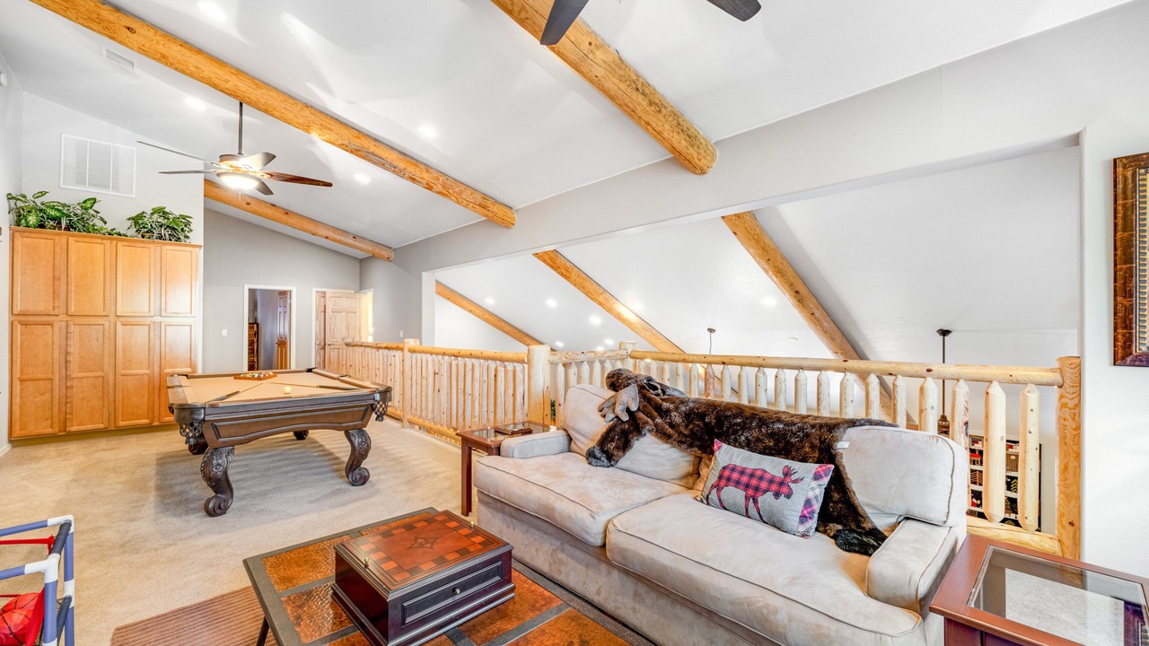 Photo of Livingroom in Pinetop